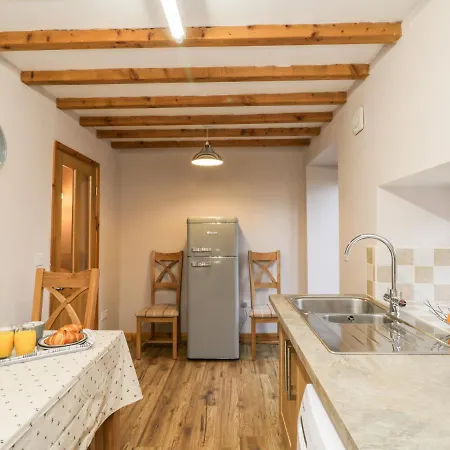 Holiday home Barnaby Yarm